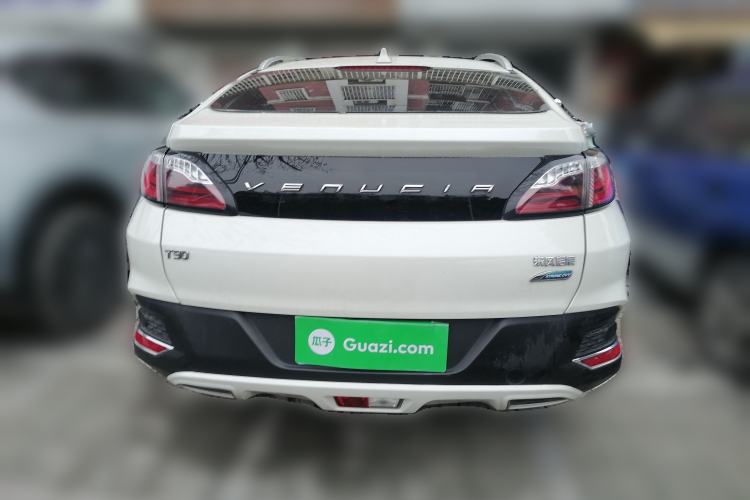 Used Venucia T90 2018 2.0L CVT Smart Connect Luxury Edition China V Standard
