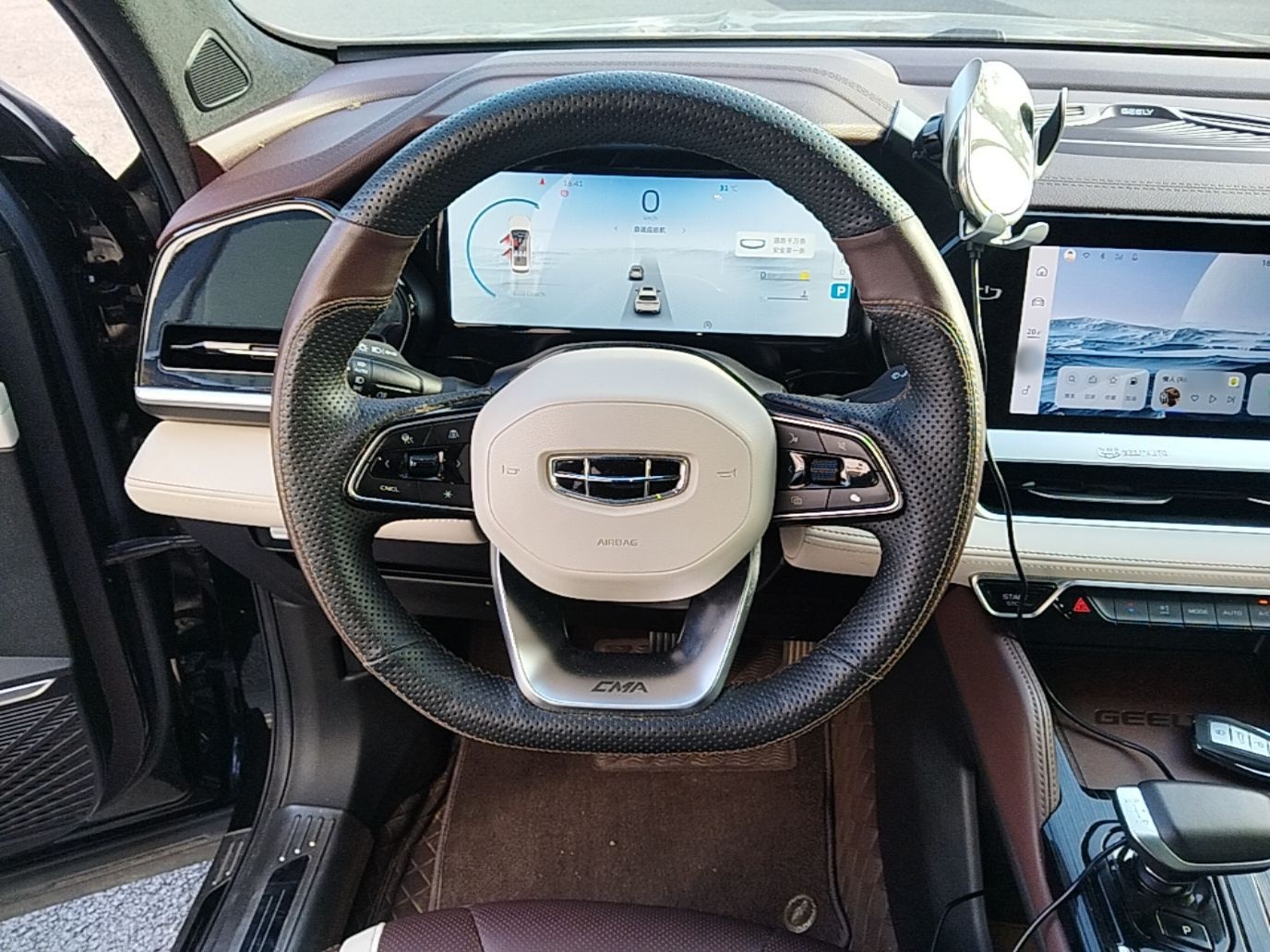 Geely Auto Monjaro L 2021 2.0TD DCT EVO Two-Wheel Drive Prestige Version — снимка 13