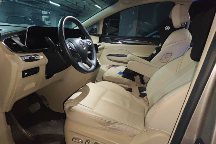 Used Buick GL8 2023 ES Lu Zun Deluxe Model
