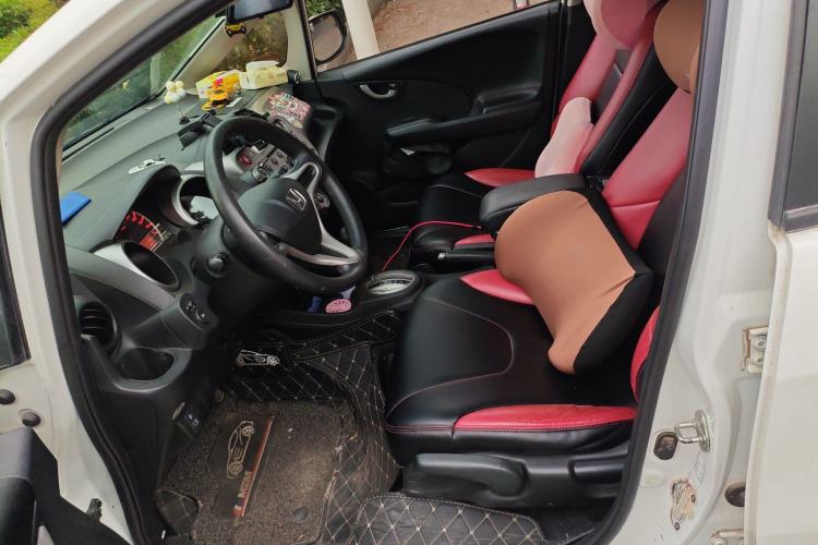 Used Honda Fit 2011 1.3L automatic comfort version