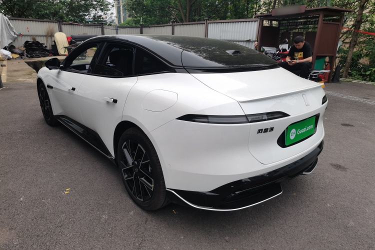 Used Avatr 06 2025 Ultra Pure Electric Edition Rear Left 45 Deg