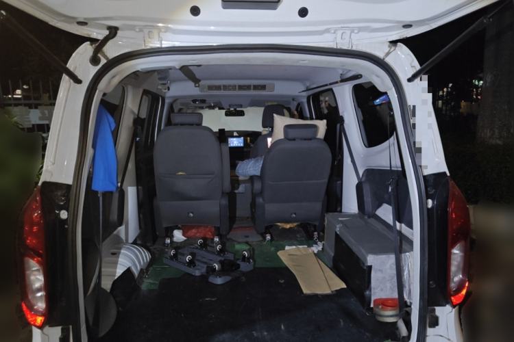 Used Wuling Hongguang New Energy 2025 Extended-Range Hybrid 50KM Comfort Version Trunk