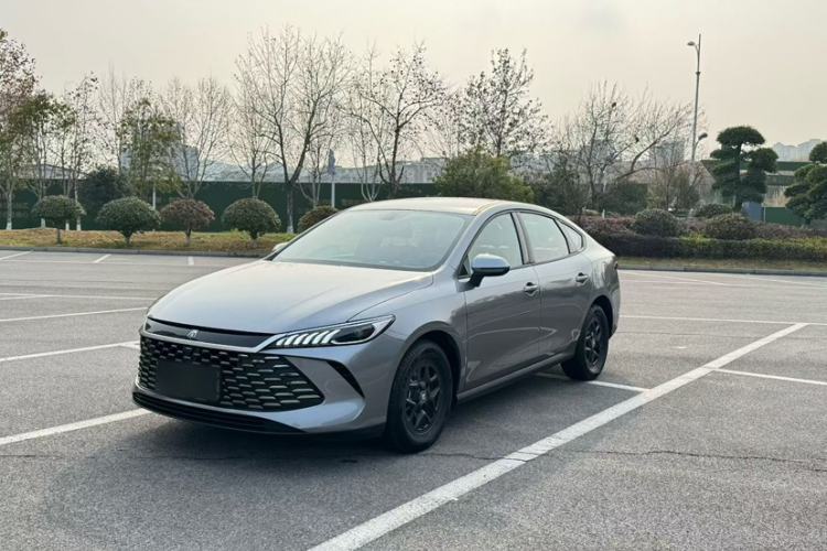 Used BYD Qin PLUS 2025 DM-i Smart Drive 55KM Leading Model