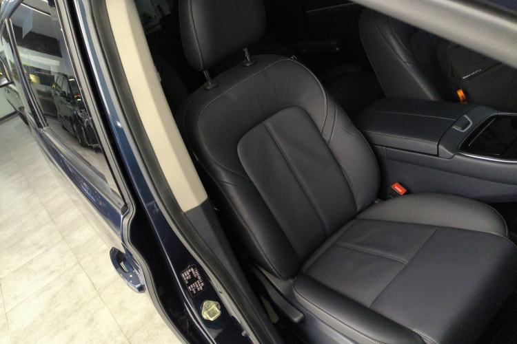 Used GAC Trumpchi M8 2023 Lingxiu Series 390T Prestige Edition Right Front Seat