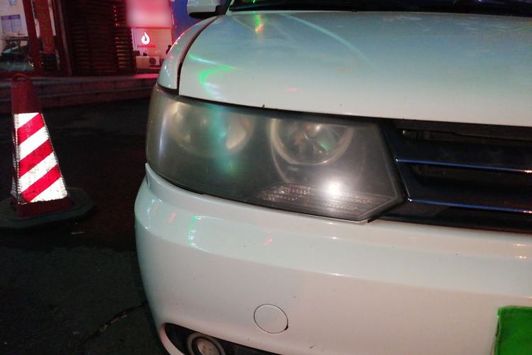 Used Volkswagen Jetta 2012 1.6L Collector's Edition Right Front Headlight