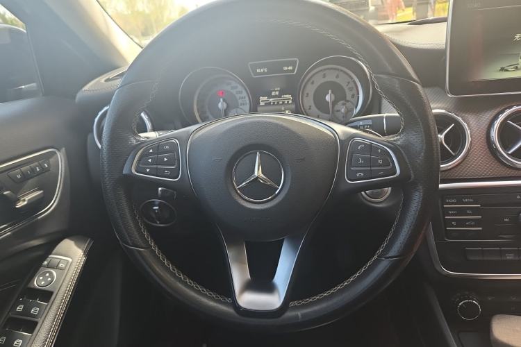 Used Mercedes-Benz GLA 2016 GLA 200 Fashion Model