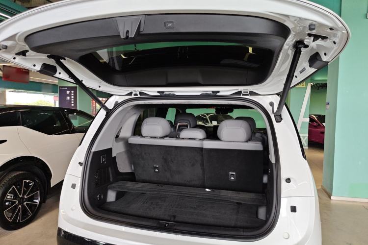 Used Zeekr MIX 2025 Intelligent Driving Version Trunk