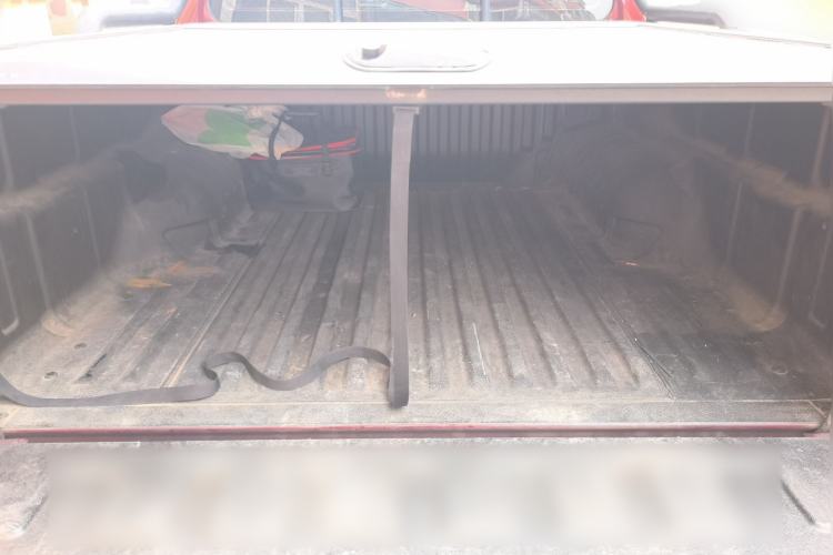 Used SAIC MAXUS T60 2017 2.0T Gasoline Automatic 4x4 High-Profile Luxury Standard Cab