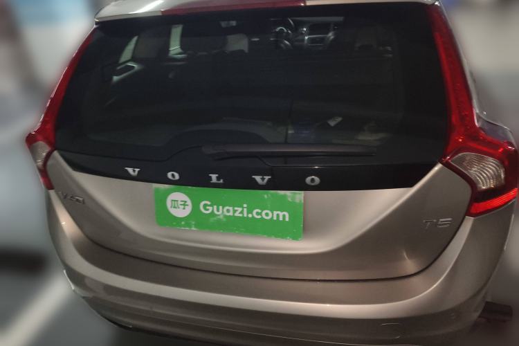 Used Volvo V60 2015 T5 Zhiya Edition