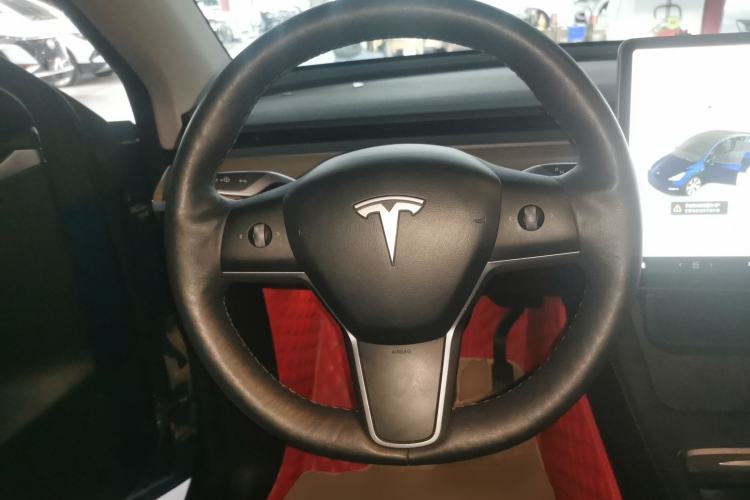 Used Tesla Model Y 2021 Long-Range All-Wheel-Drive Version