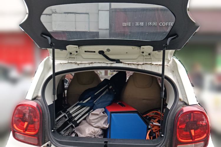 Used Roewe Clever 2022 311km QiQi BoBo Edition Trunk