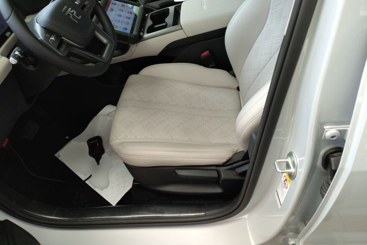 Used BYD Yuan UP 2025 Intelligent Driving Version 401 KM Dynamic Edition
