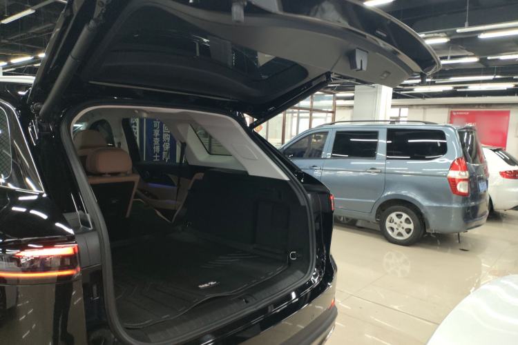 Used Chery Tiggo 8 L 2025 Model 2.0T Two-Wheel Drive Changhong Edition—5 Seaters