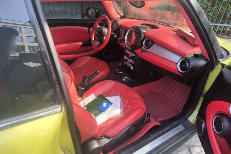 Used MINI 2011 1.6L COOPER Fun
