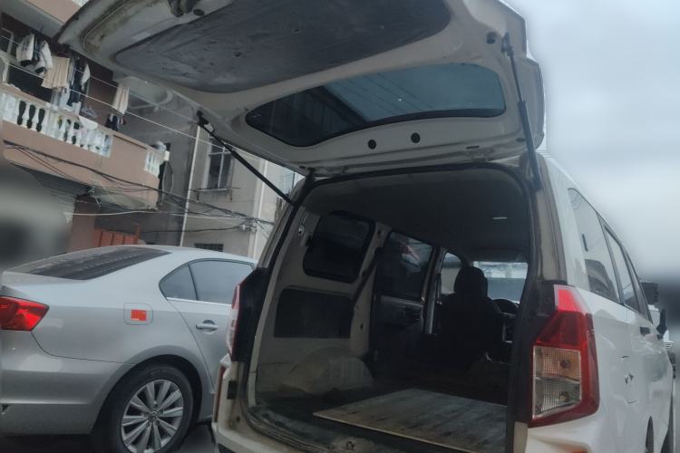 Used Wuling Hongguang PLUS 2019 1.5T Manual Standard Edition 5 Seats