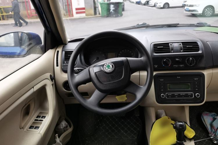 Used Skoda Fabia 2012 1.4L Automatic Crystal Edition
