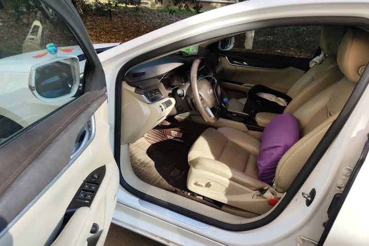 Used Cadillac XTS 2014 28T Comfort Version
