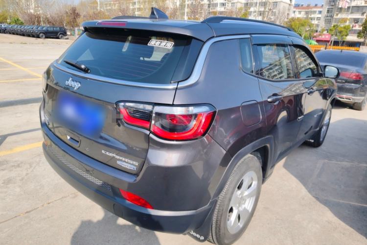 Used Jeep Compass 2017 200T Automatic Family Edition
