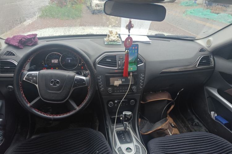 Used BAIC Senova D70 2018 Performance Version 1.8T Comfort Version Center Console