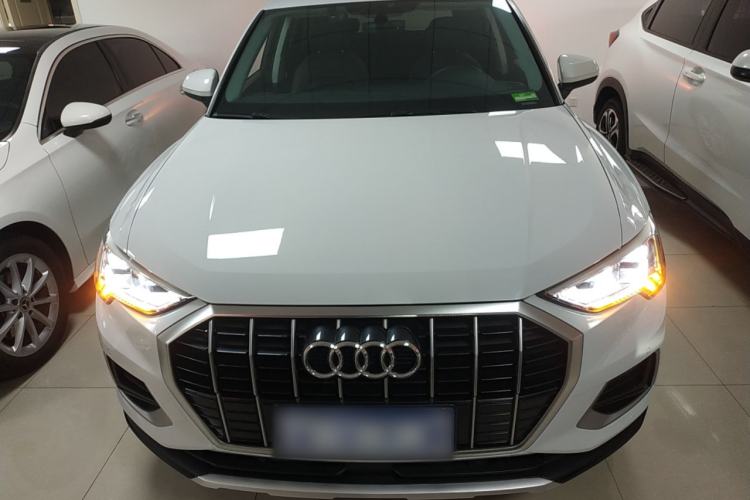 Used Audi Q3 2021 35 TFSI Fashionable and Elegant Model

