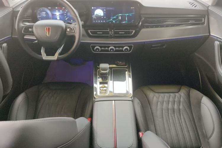 Used Hongqi HS5 2023 2.0T Four-Wheel Drive Flagship Pro Edition Center Console