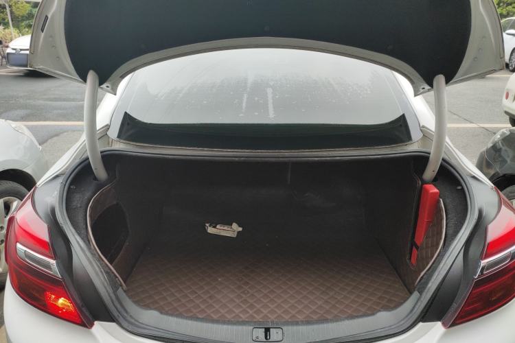 Used Buick Regal 2015 2.0L Leading Fashion Edition