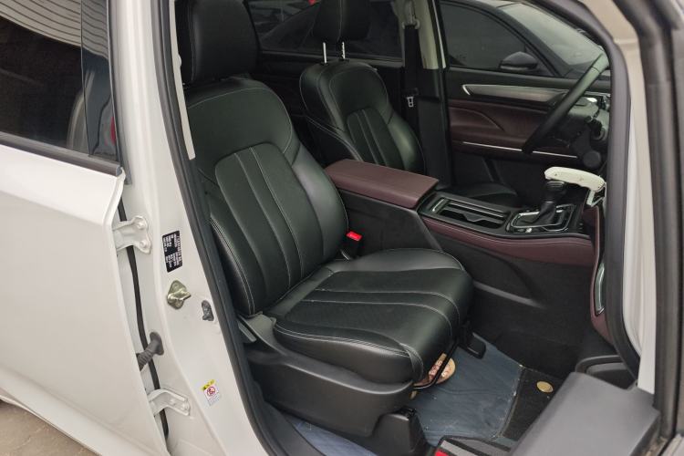 Used GAC Trumpchi M6 2021 PRO 270T Automatic Luxury Edition