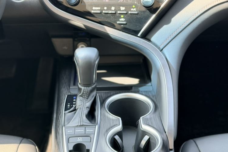 Used Toyota Camry 2023 2.5G Luxury Edition