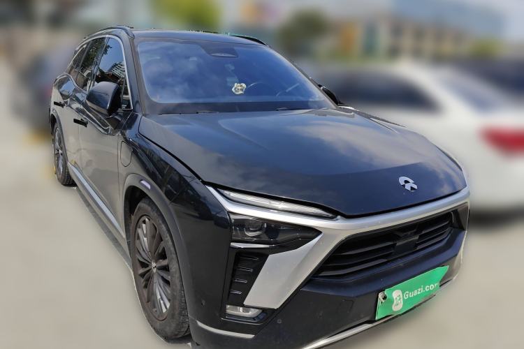 Used Nio ES8 2022 75 kWh Six-Seater Version Front Right 45 Deg