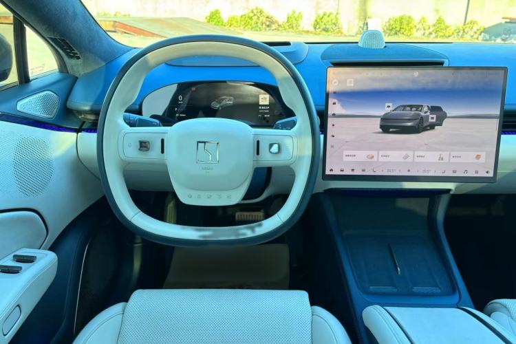 Used Zeekr 007 2024 Four-Wheel Drive Version 75 kWh Interior 8