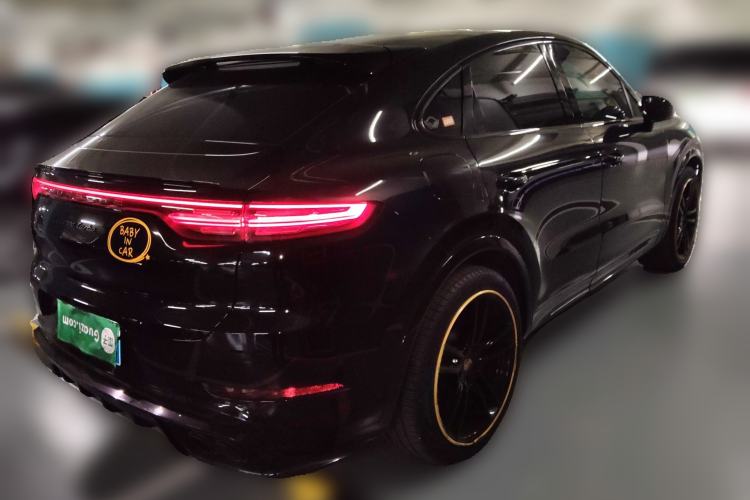 Used Porsche Cayenne 2019 Coupé 3.0T Rear Right 45 Deg