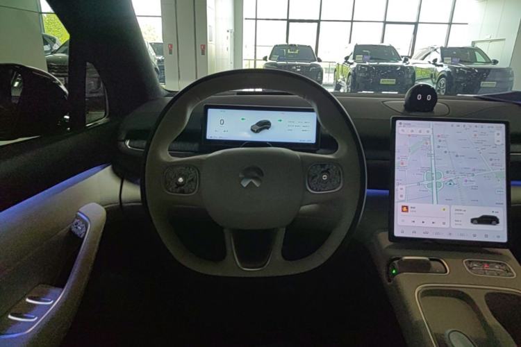 Used Nio ES6 2024 75 kWh Steering Wheel