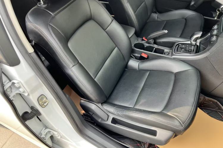 Used Citroen C4 Sega 2018 1.6L Automatic Luxury Model Right Front Seat