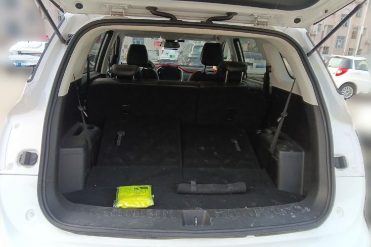 Used Baojun 530 2020 1.5T CVT Prestige Connected Version 7 Seats Trunk