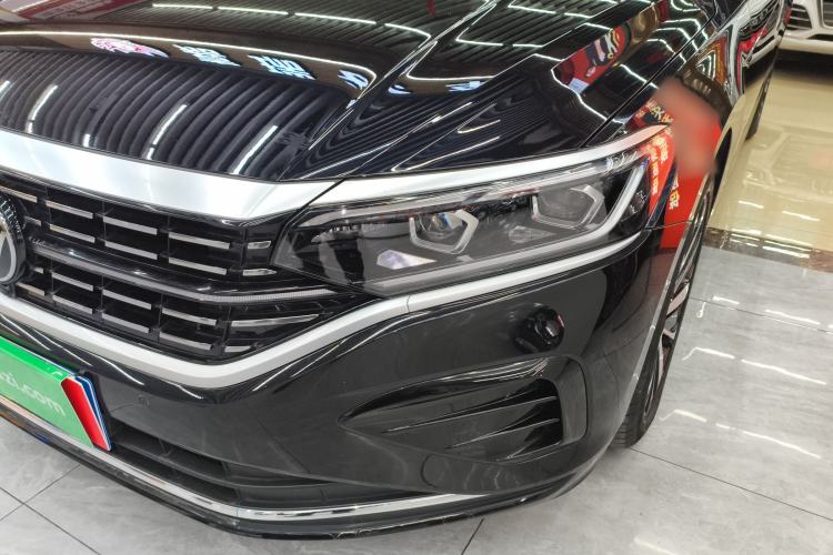 Used Volkswagen Passat 2023 Revised 380TSI Luxury Edition
