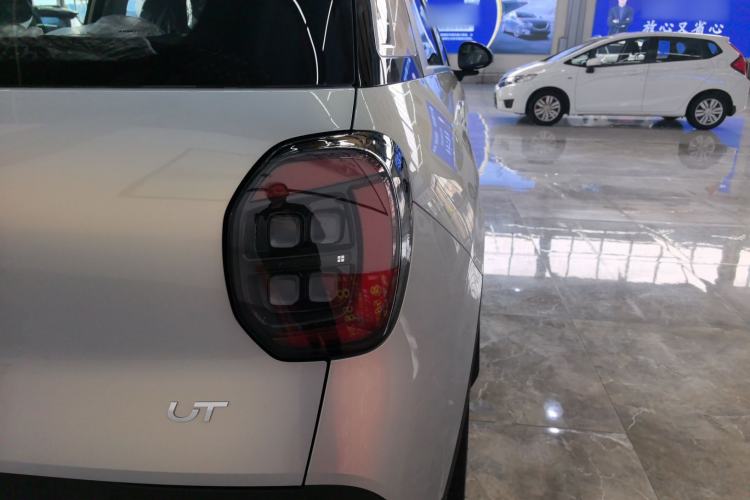 Used AION UT 2025 330 Starlight Edition