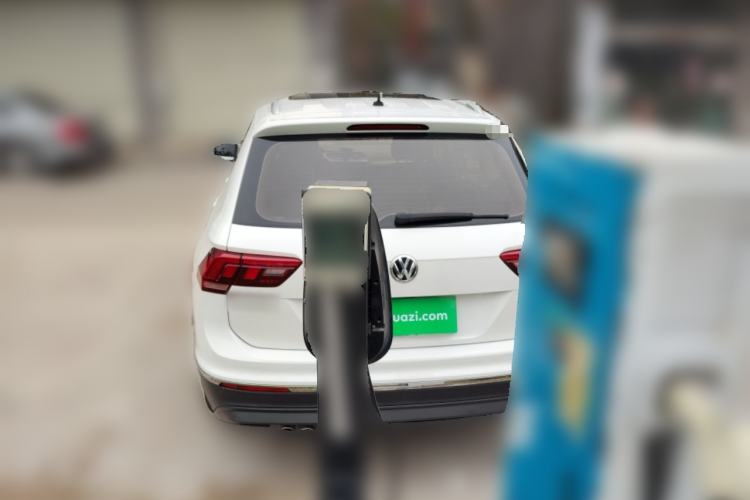 Used Volkswagen Tiguan L 2019 330TSI Automatic Two-Wheel Drive Panoramic Comfort Edition China V Standard Rear