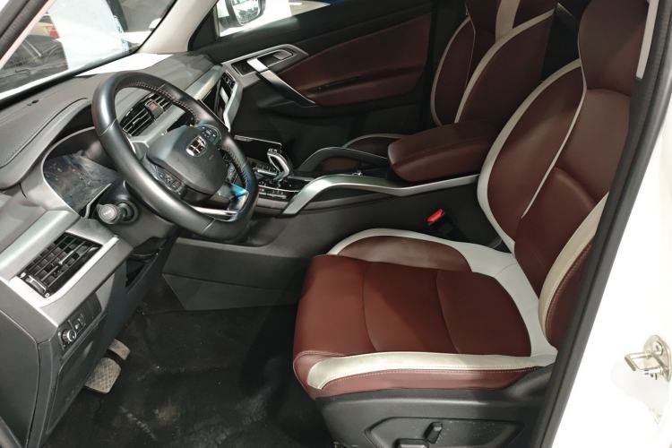 Used Geely Auto Emgrand X7 Sport 2022 1.8TD DCT Zhiya Trim
