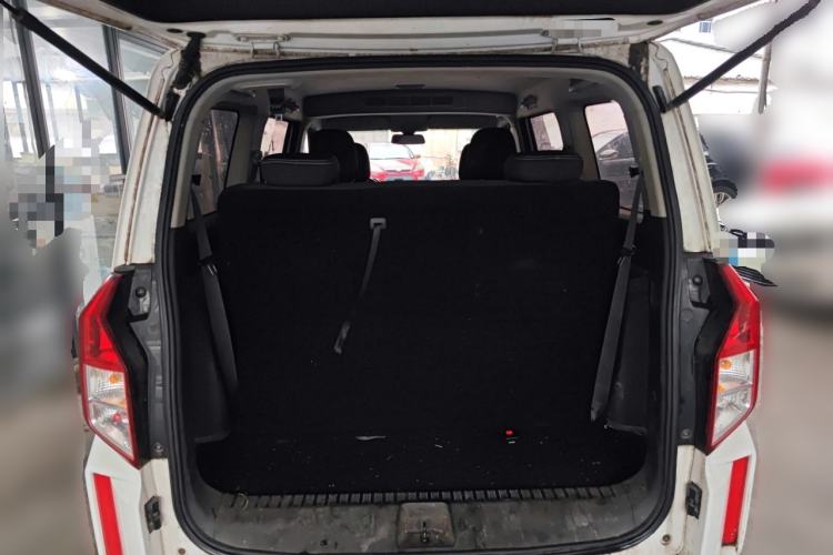 Used Wuling Hongguang PLUS 2019 1.5T Manual Comfort Version 7 Seats Trunk