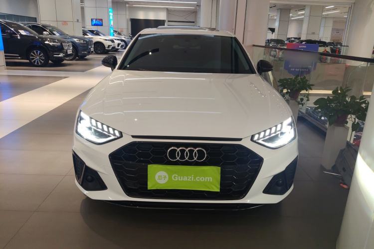 Used Audi A4L 2022 40 TFSI Luxury Dynamic Model Front