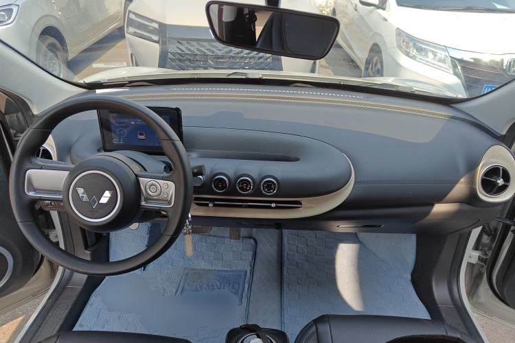 Used Wuling Bingo 2023 203km Light Edition Center Console