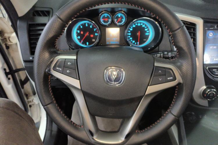 Used CHANGAN CS35 2014 1.6L Manual Luxury Model China IV Standard Steering Wheel