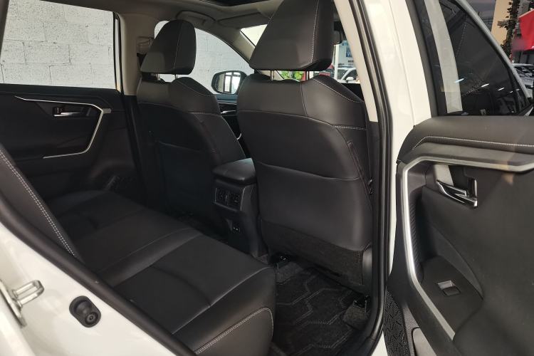 Used Toyota RAV4 2023 2.0L CVT Two-Wheel Drive Fashion Plus Edition