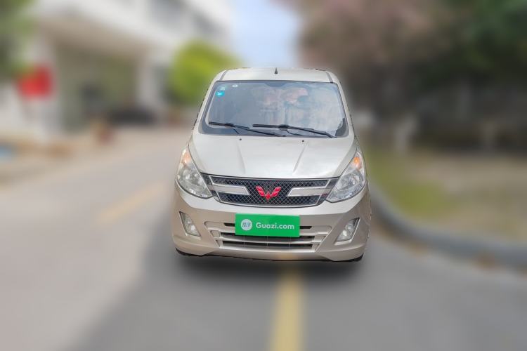 Used Wuling Rongguang V 2016 1.5L Standard Version Front