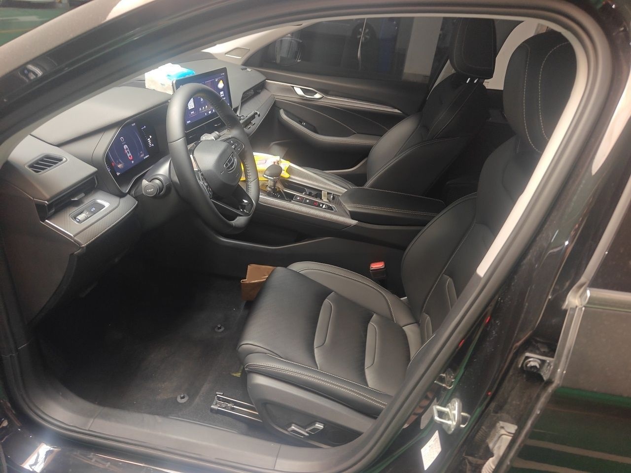 Geely Auto Preface 2021 2.0TD Luxury Version - Luxury — снимка 14