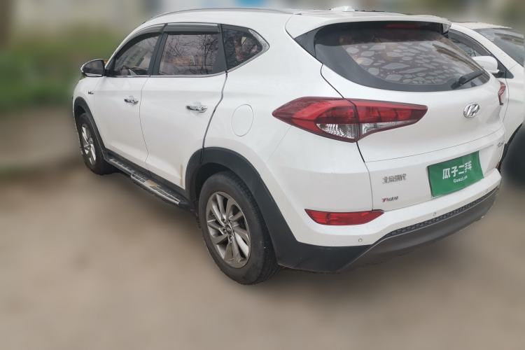 Used Hyundai Tucson 2015 1.6T Dual-Clutch Two-Wheel-Drive Smart Model Rear Left 45 Deg