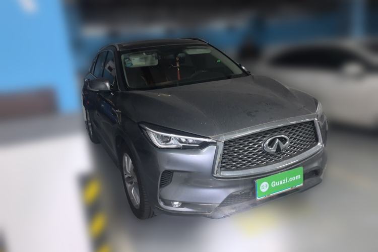 Used Infiniti QX50 2018 2.0T Two-Wheel Drive Fashion Edition Front Right 45 Deg