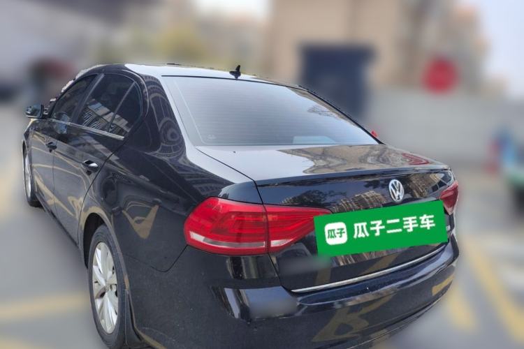 Used Volkswagen Lavida 2017 1.6L Automatic Comfort Edition
