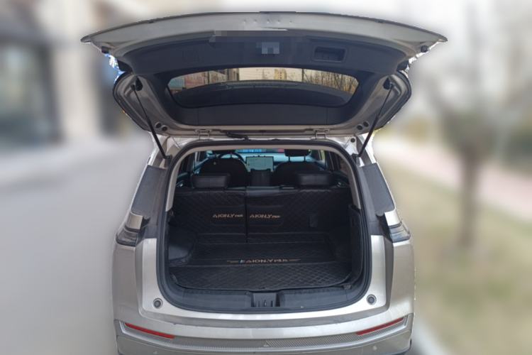 Used AION Y 2022 Plus 70 Smart Edition Trunk