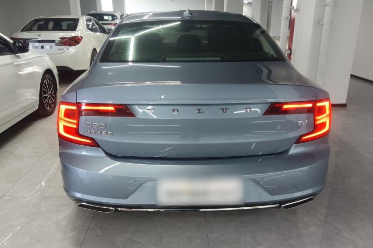 Used Volvo S90 2018 T4 Zhiyuan Edition
